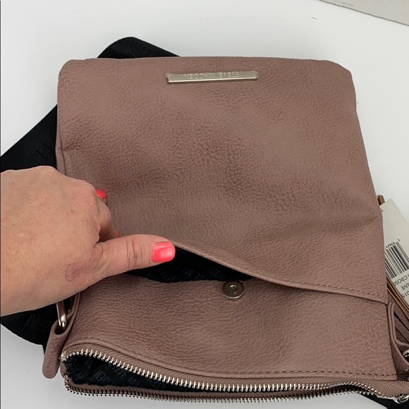 NWT Steve Madden BGLAMM Crossbody - Picture 6 of 9